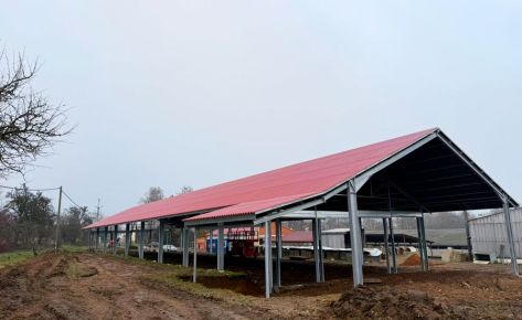 Hala v zemědělském objektu